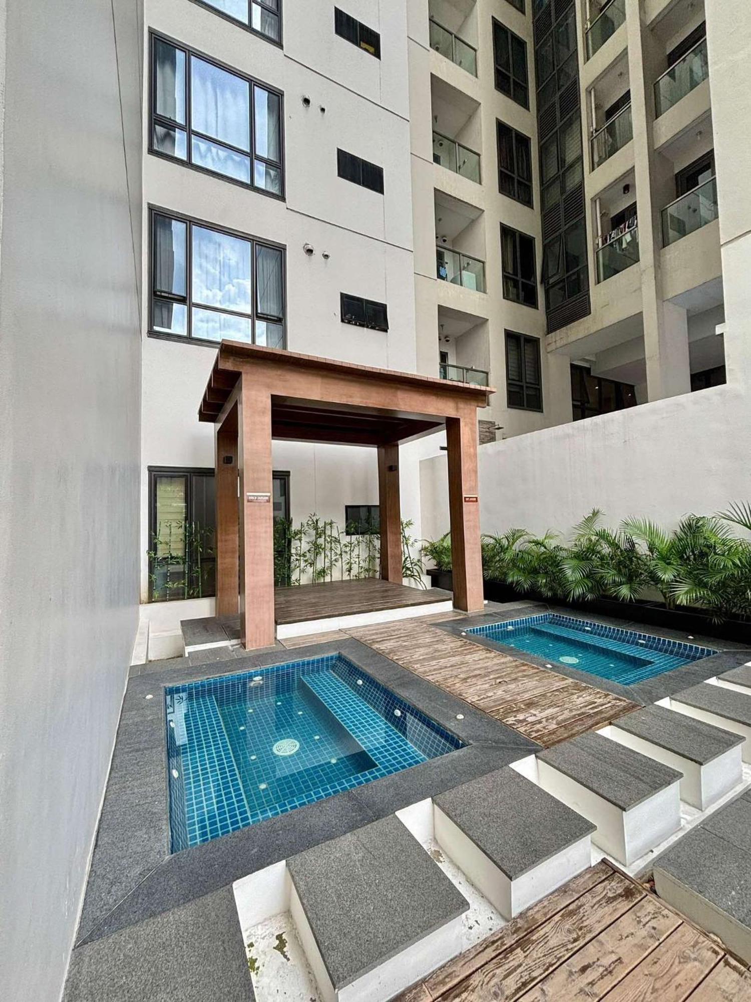 Greenbelt Hamilton Tower 1 Legazpi Makati City Exterior foto