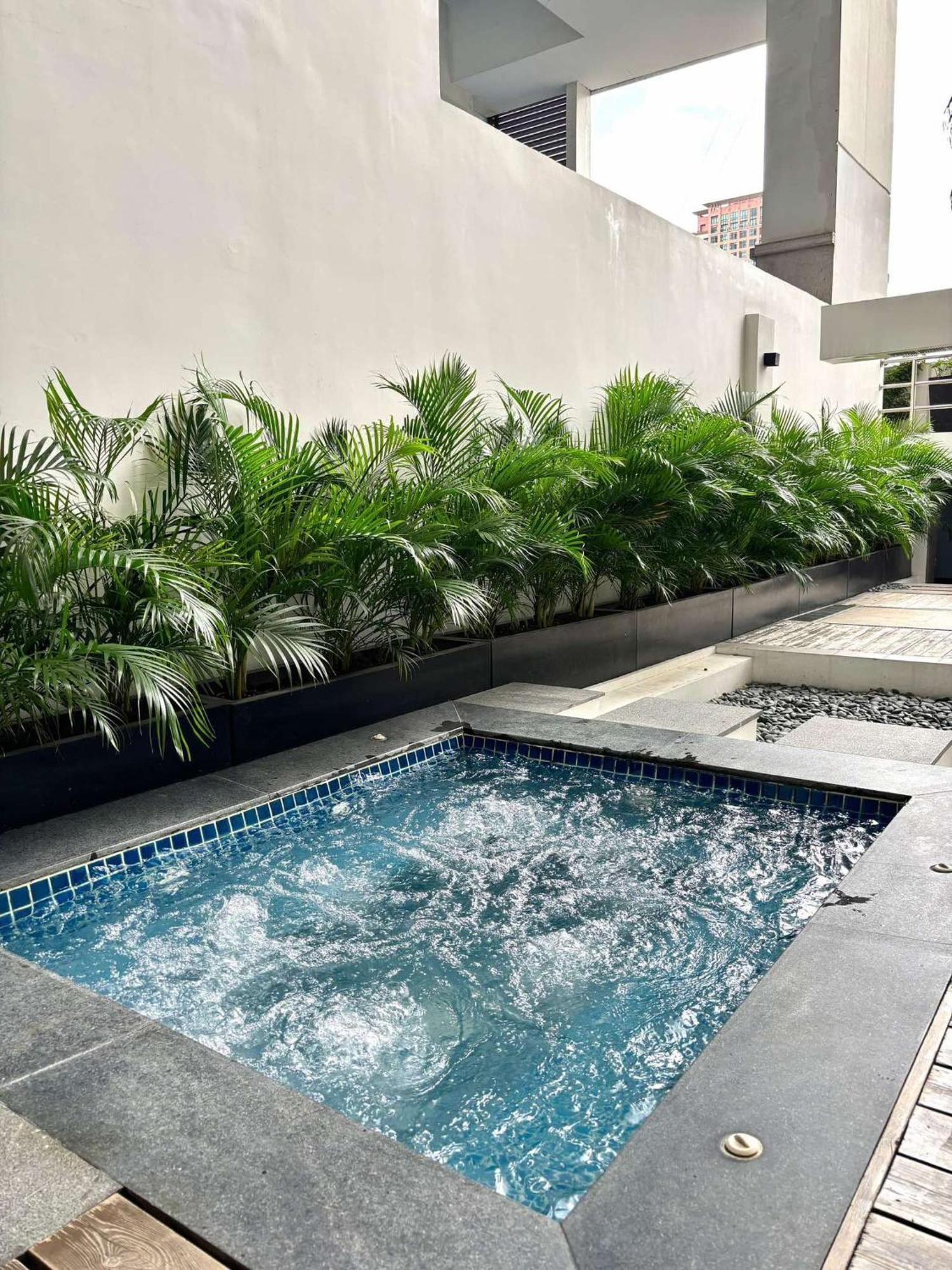 Greenbelt Hamilton Tower 1 Legazpi Makati City Exterior foto